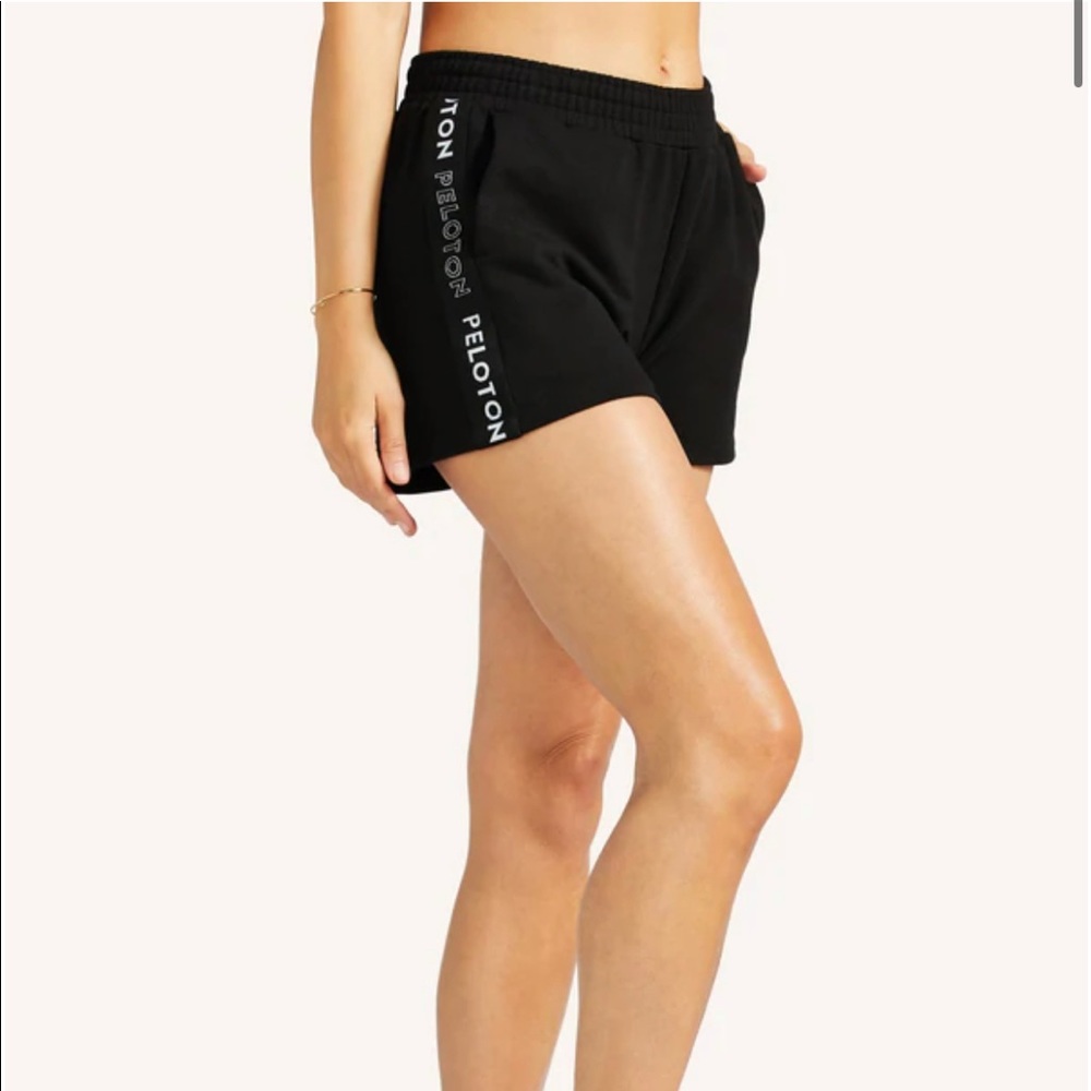 PELOTON Uptown Vibe Short NWT